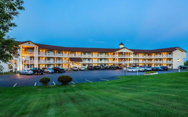 Quality Inn Lakefront