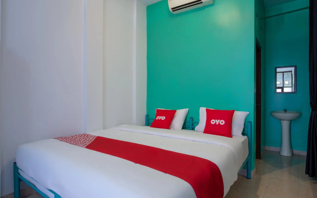 OYO 3707 Halona Guesthouse