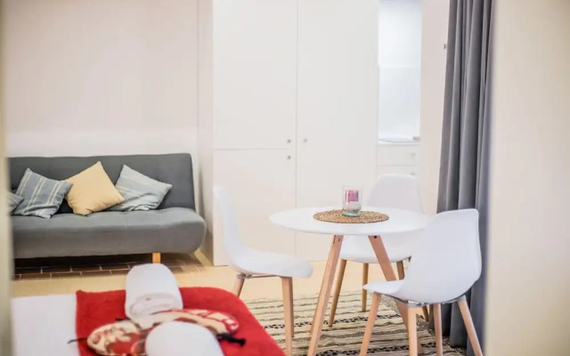 San Juan Alfalfa Oasis I by Valcambre