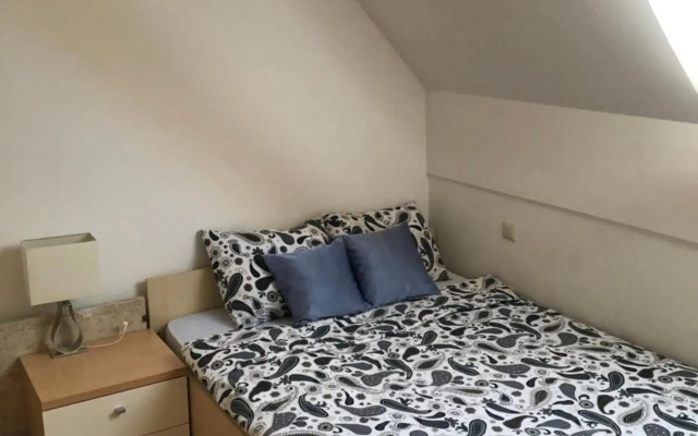 Apartma, Prekmurska vas, Trobentica 32
