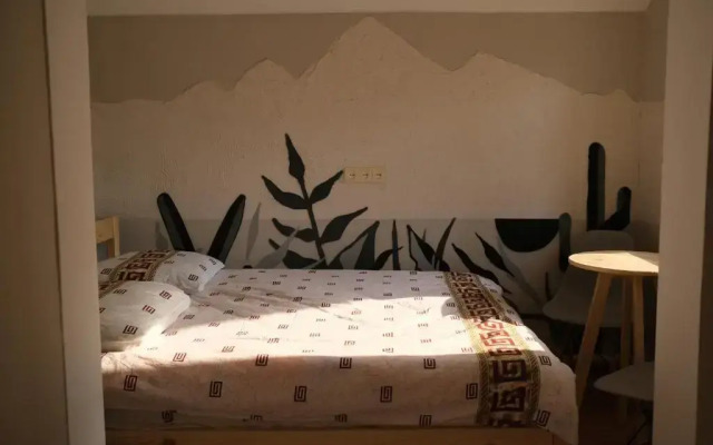 Wanderlust Riverside hostel