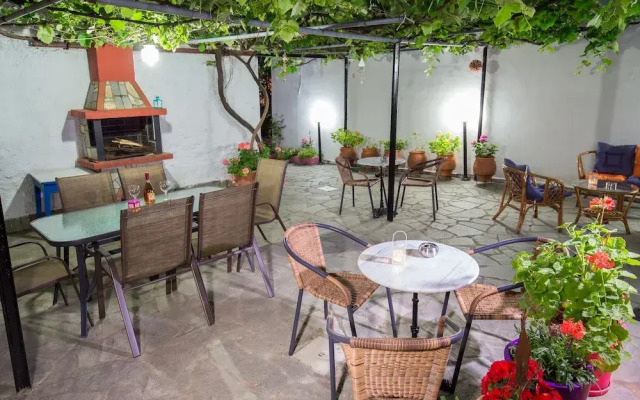 Famelia Studios Lampiris