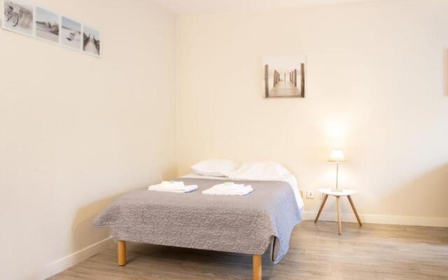 LE 12 CARNOT - Sérénité assurée dans ce grand studio