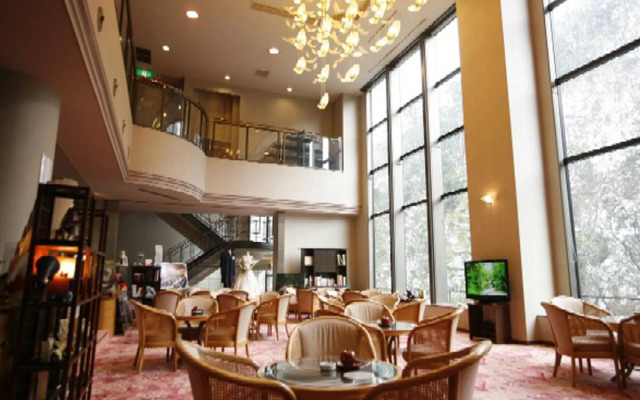 Royal Hotel YAMANAKA ONSEN KAJIKASO