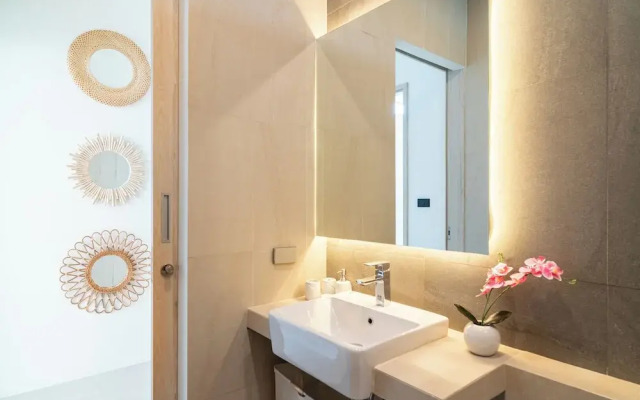 Villa Close to Fisherman's - KBR26