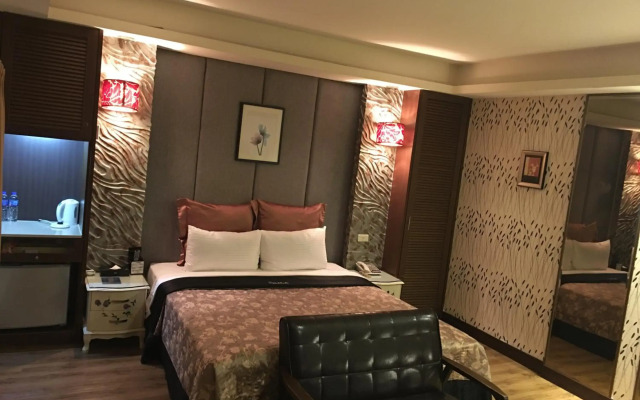 Discovery Motel - Tucheng