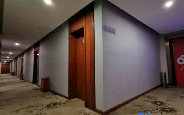 Yueyang Dongfeng Hotel