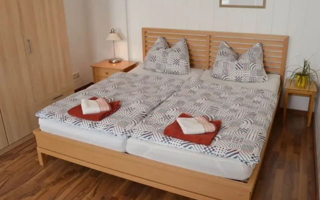 Simplistic Apartment in Suhl near Forest