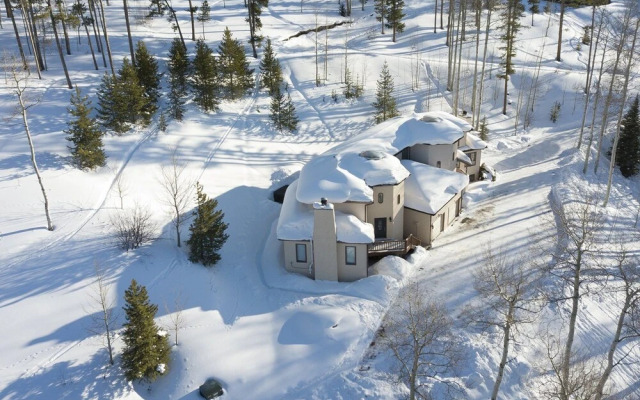 2338 Tahoe Drive