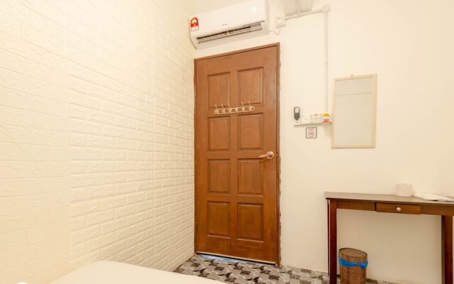 ZEN Rooms Island Backpackers