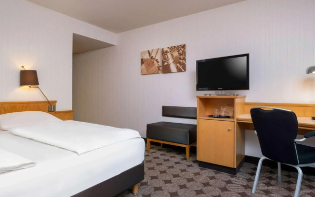 Mövenpick Hotel Nuernberg Airport