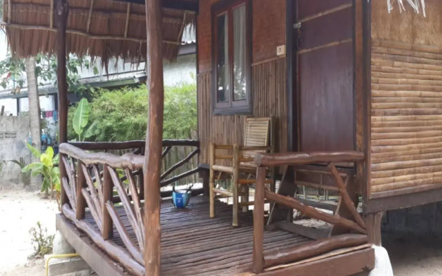 Haad Gruad Beach Bungalows
