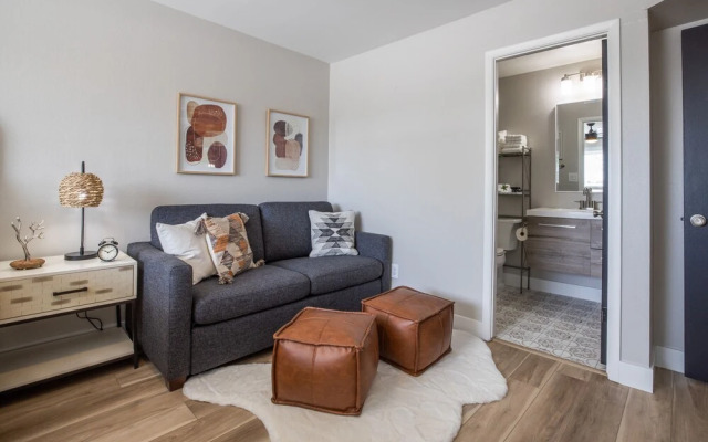 Scottsdale 83rd Row 4 Bedroom Townhouse by RedAwning