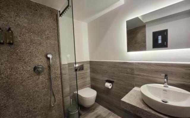 Urban Core Residence