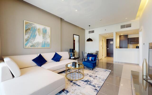 Business Bay -  Damac Majestine Tower 1818