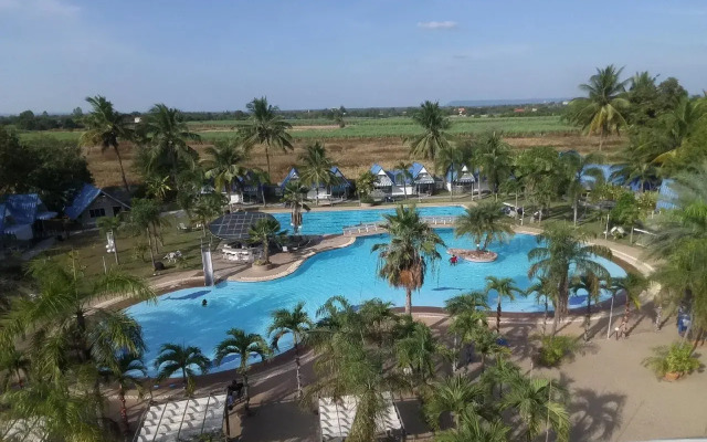 Castle Howchow Beach Resort Hotel