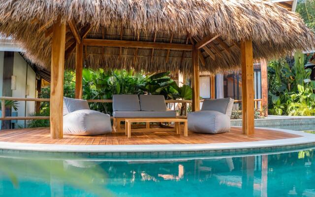 Blue Mist Hotel & Beach Club