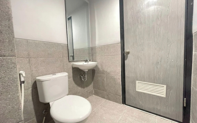 Keny Room @ Apt Riverdale Cikarang