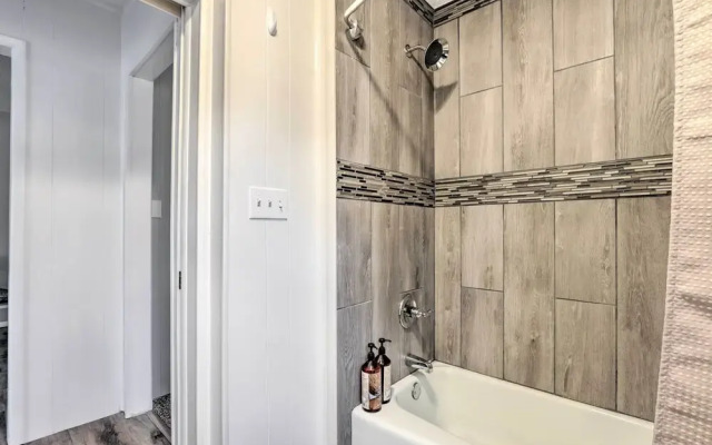 Walkable & Updated Nevada Home: Family Friendly!