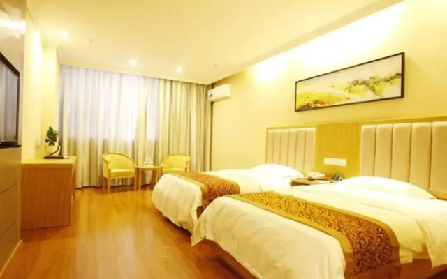 GreenTree Inn Yancheng Dongtai Huiyang Road Guofu Hotel