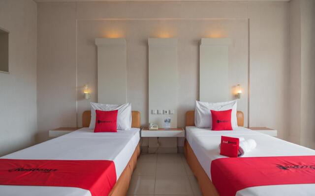 RedDoorz Plus near Kampung Gajah 3