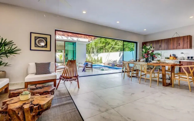 Casa Sieva 4 BDRM luxury villa sleeps 8