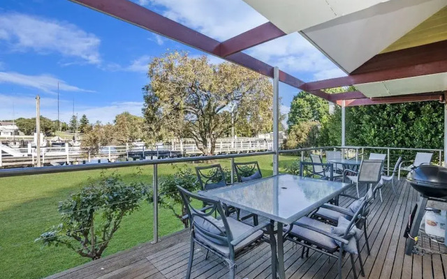 Johansson'S Perch No. 2