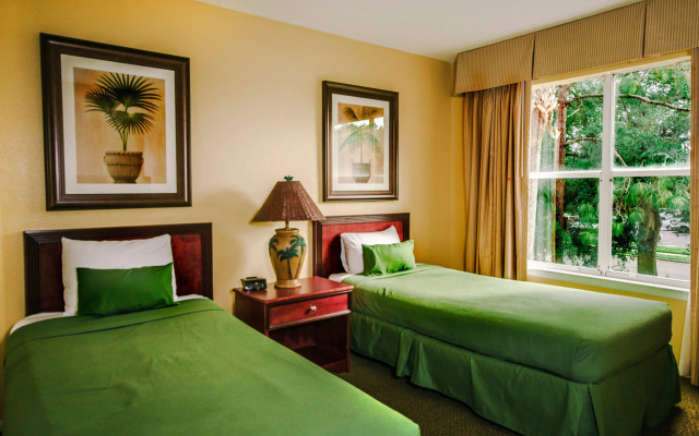 Parc Corniche Condominium Suite Hotel
