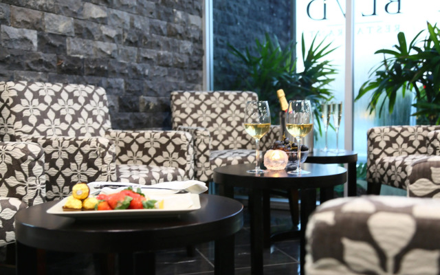 Springfield Lakes Boutique Hotel