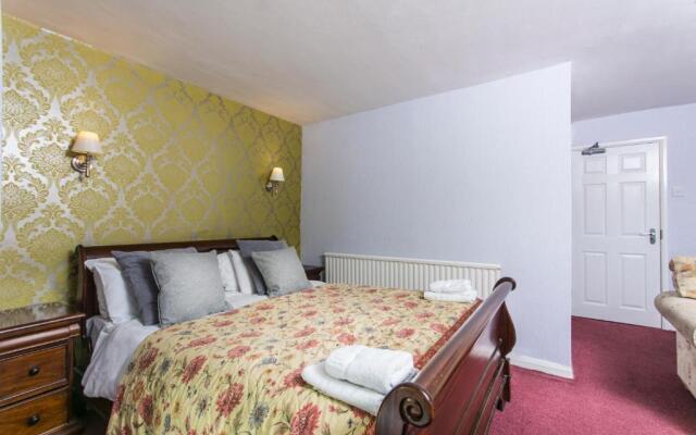 The Chainbridge Hotel