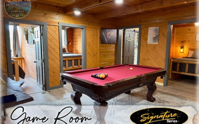 Tennessee Treasure 11 Beds Pool Theater