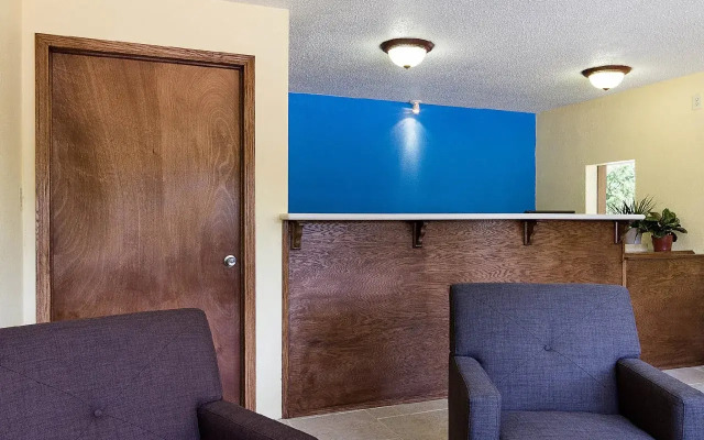 Motel 6 Ashland, OH
