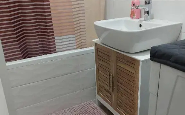 Center Firefly Gardens Apartment