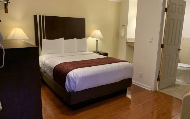 Lombard Plaza Motel