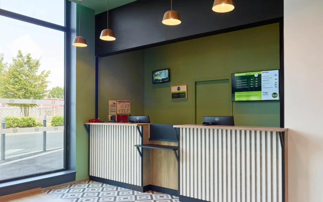 B&B Hotel Paris Clichy-Sous-Bois