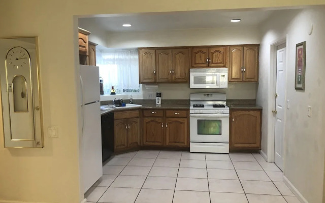 Comfy 3 Bedroom Home