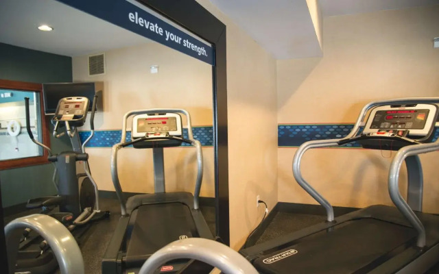 Hampton Inn & Suites Greeley