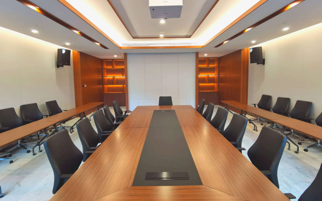 Howard Johnson the Bund Hotel Gasa