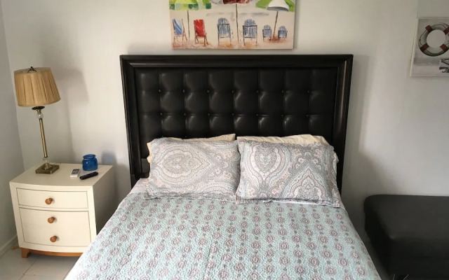 Coastal Express Inn &amp; Suites #1 at 681 Ocean Drive