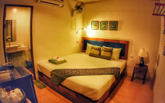 Lanta at Home