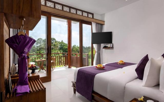 Swan Paradise A Pramana Experience