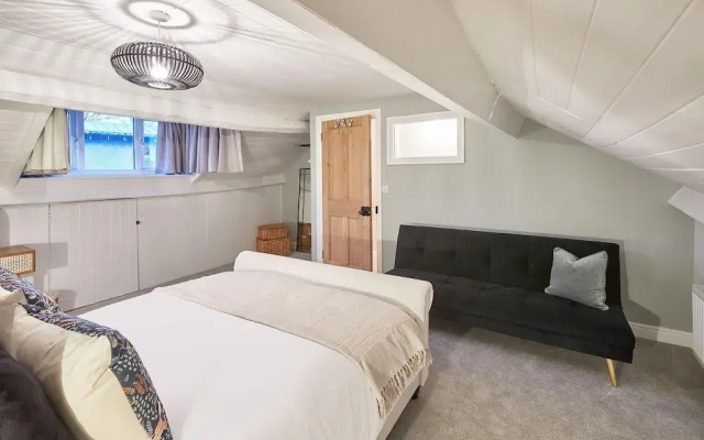 Host Stay Sleepers No 8