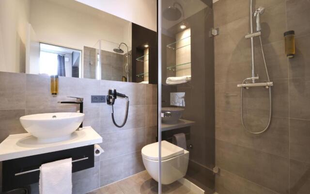 JustStay Grevenbroich Hotel & Apartments