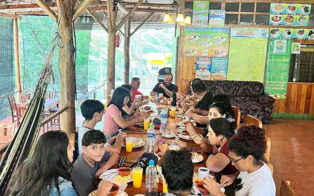 Hostal Oasis The Traveler - Hostel