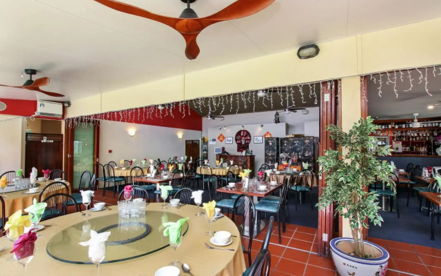 Lennox Beach Resort