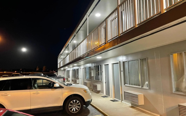 Budget Inn