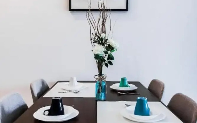 Midhills Premium Suites by Sparrow Homes