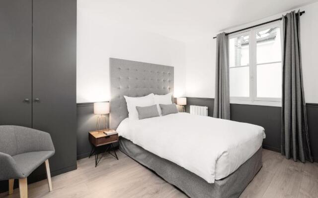 Luxury 2 Bedrooms Le Louvre I by Livinparis