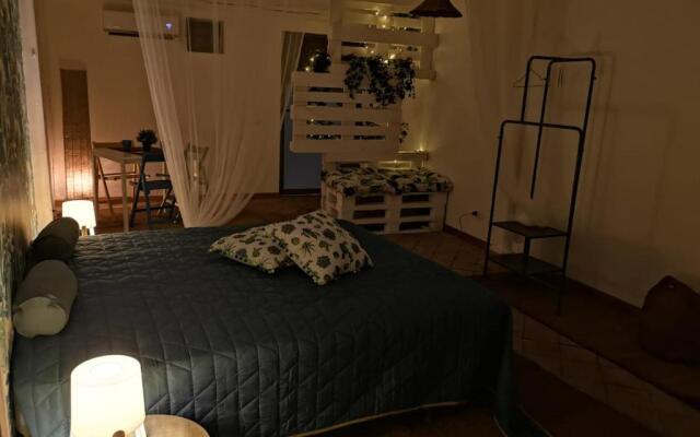 ROOM33