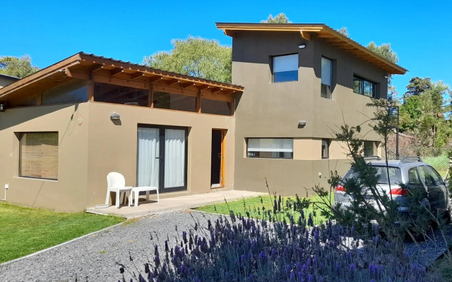 Casa Barrio Acantilados proxima al mar